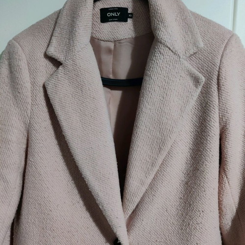 Only pink trench coat XS like new