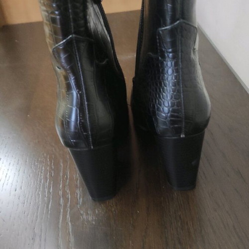 Black ankle boots size 38 with silver detail new