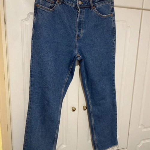 Dark blue jeans W32 like new