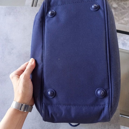 American Tourister Vintage Travel Bag Beauty Case like new, blue