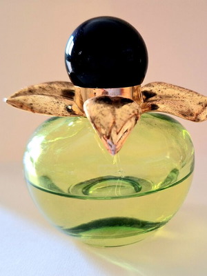 Nina Ricci Bella eau de toilette μεταχειρισμένο 30ml