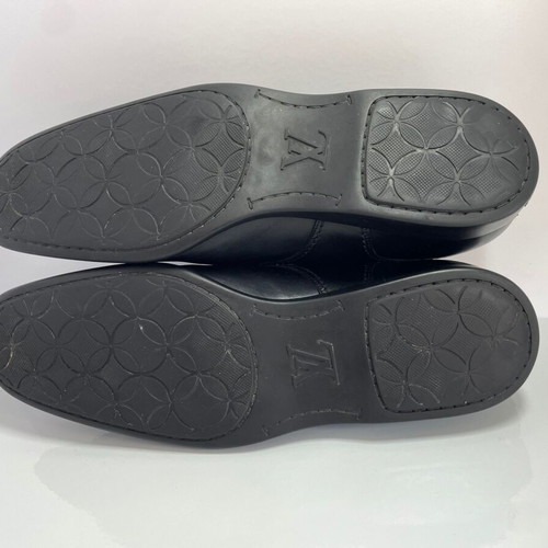 Louis Vuitton men's elegant leather shoes used, size 42, black
