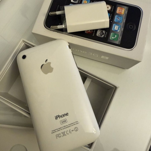 iPhone 3GS new, white, 32GB, Apple iOS