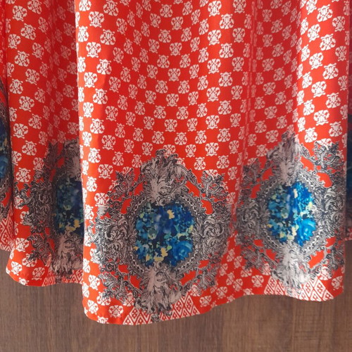Maxi skirt for summer looks