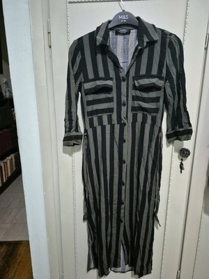 Bershka dress xsmall khaki with black like new