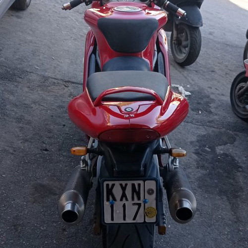 Ducati 750ss 2002 used with freshly painted tank