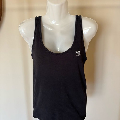 Adidas ribbed sleeveless top like new, size Medium, black