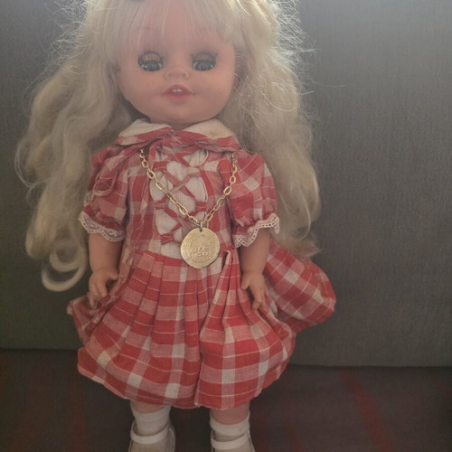 El Greco walking doll used, 1970s, mechanism not working