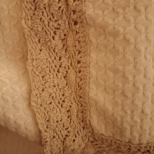 Zara Home quilted blanket for double bed, like new, white with lace