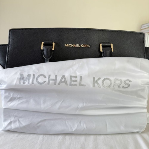 Michael Kors handbag like new, black with gold details
