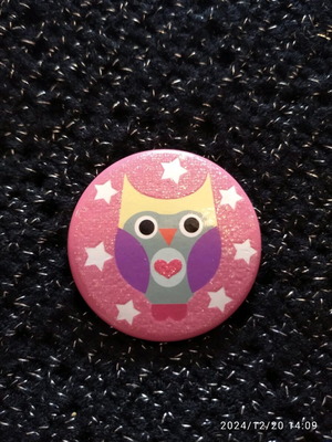 Owl pin like new, pink