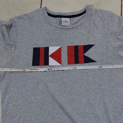 Zara men's t-shirt size S like new, gray multicolor