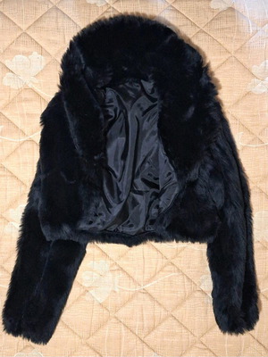 Fur coat like new, black, size M