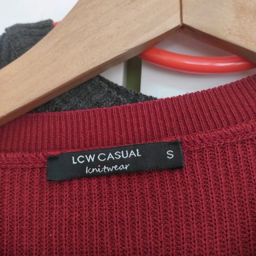 LCW sweaters set of 2, like new, gray and burgundy