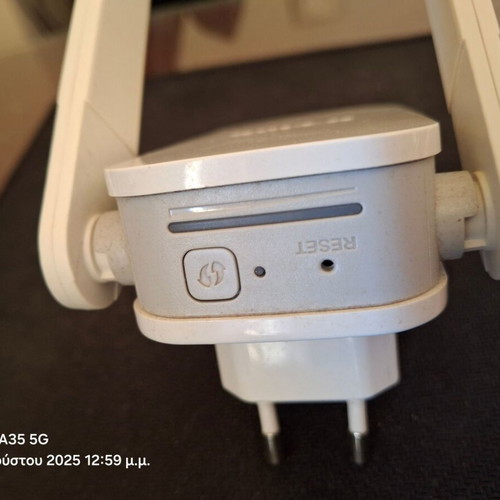 D-Link AC1200 Wi-Fi Range Extender new