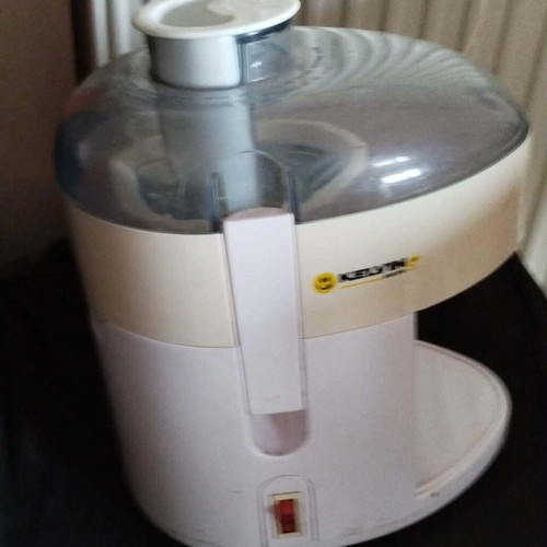 Kelvin fruit and vegetable juicer used
