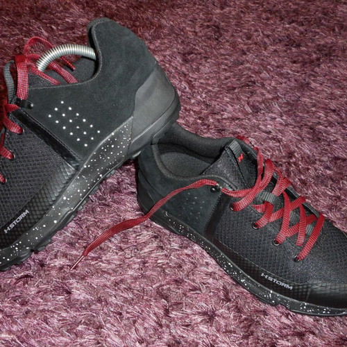 Under Armour Men's Burnt River 2.0 Low sports shoes new, size 42.5