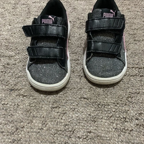 Puma athletic shoes like new, size 23, pink and silver