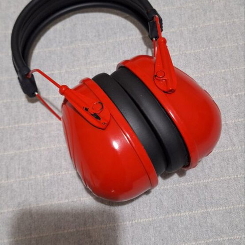 Professional ear muffs like new, red-black