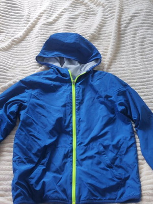 Nike lightweight double face jacket used with pocket damage