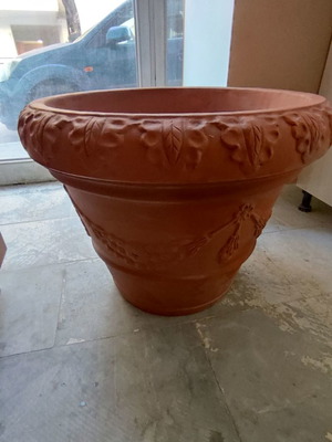 Γλάστρα μεγάλου μεγέθους ύψος 47 cm x πλάτος 60 cm