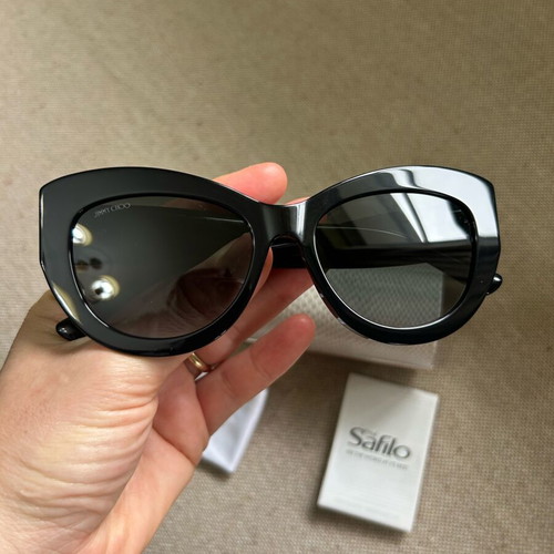 Jimmy Choo black cat-eye sunglasses like new with gold details