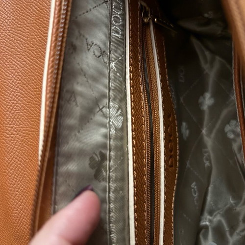 DOCA crossbody bag like new