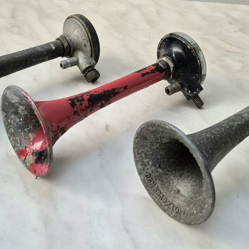 Vintage horn set used, pack of 3 for classic vehicles