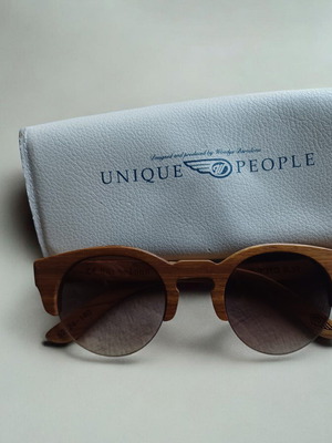 Woodys Barcelona sunglasses like new, wooden Spanish