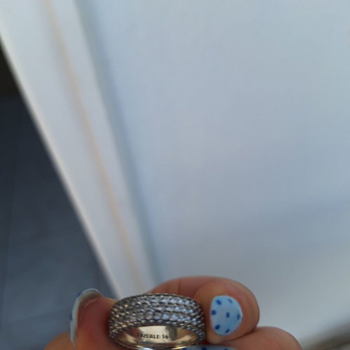 Pandora ring size 56 like new, silver