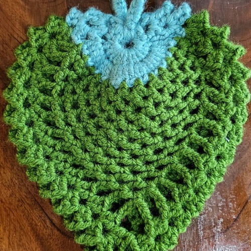 Handmade knitted decorative hearts and fruits set new