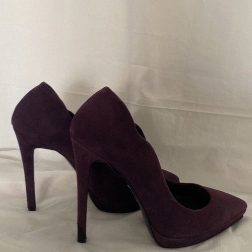 Tsakiris Mallas purple suede pumps like new, size 40