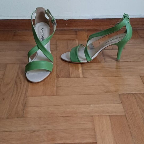 Roberto Venuti green sandals like new, leather with 9 cm heel