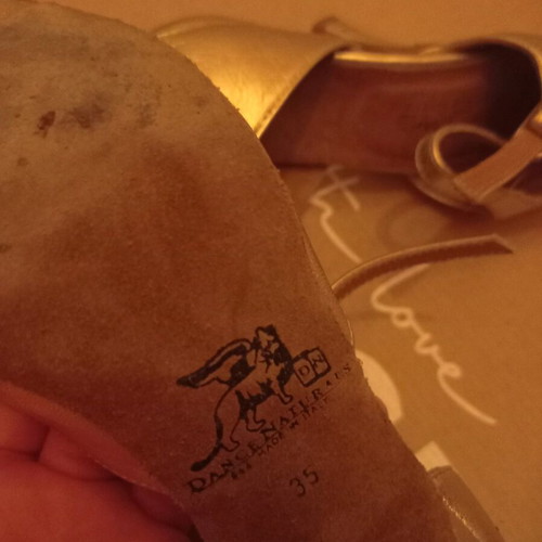 Dance Naturals dance shoes like new, leather, size 35, gold