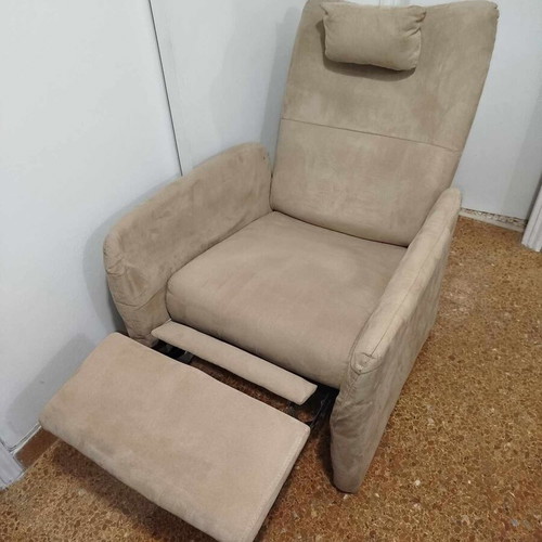 Beige reclining armchair like new with footrest