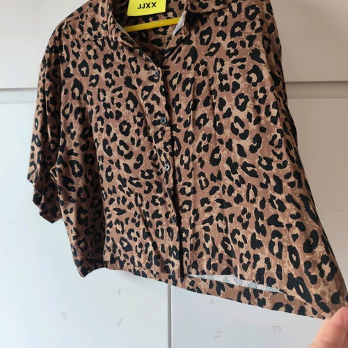 JJXX women's shirt with animal print, like new, XS