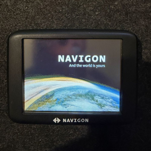 Navigon Canada 310 GPS car navigation device like new