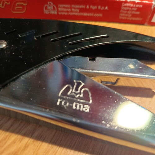 Ro-Ma Italian stapler black like new with front loading