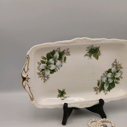 Royal Albert Trillium porcelain platter like new