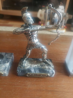 Spartan metal statue heavy, like new, height 12 cm
