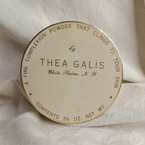 Vintage powder box White Plains by Thea Galis like new