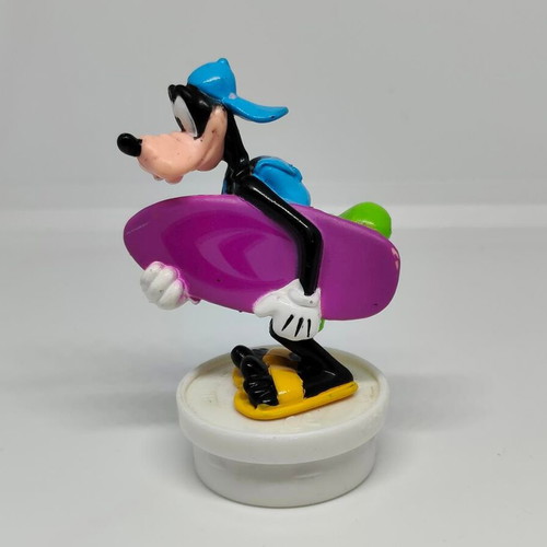 Goofy collectible figure Nestlé surfer like new
