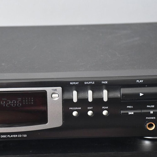 Philips CD 723 CD player used in excellent condition