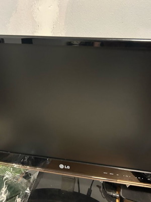 Lg Телевизор 24’ Като Нов