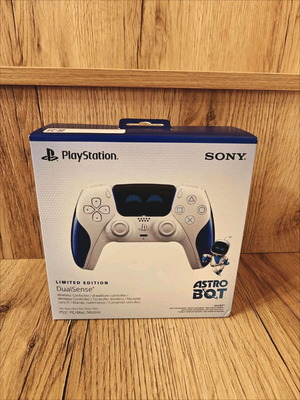 PlayStation 5 DualSense Astro Bot 2.0 Limited Edition new