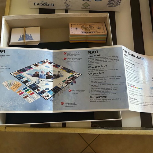 Monopoly Frozen board game rare English edition like new