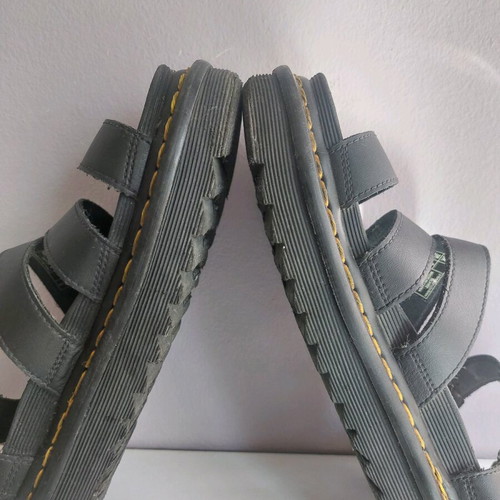 Dr Martens women's flat Blaire sandals black like new