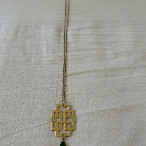 Women's long necklace