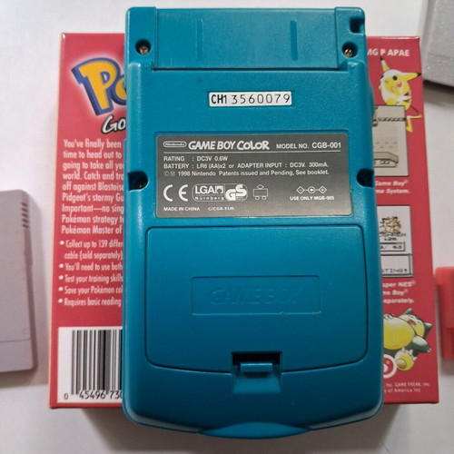 Game Boy Color Teal collectible pack like new with Pokémon games
