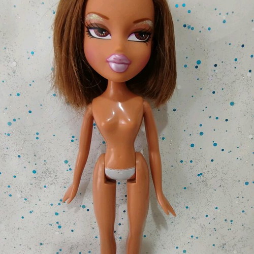 Bratz Passion 4 Fashion Yasmin nude doll used with flaws